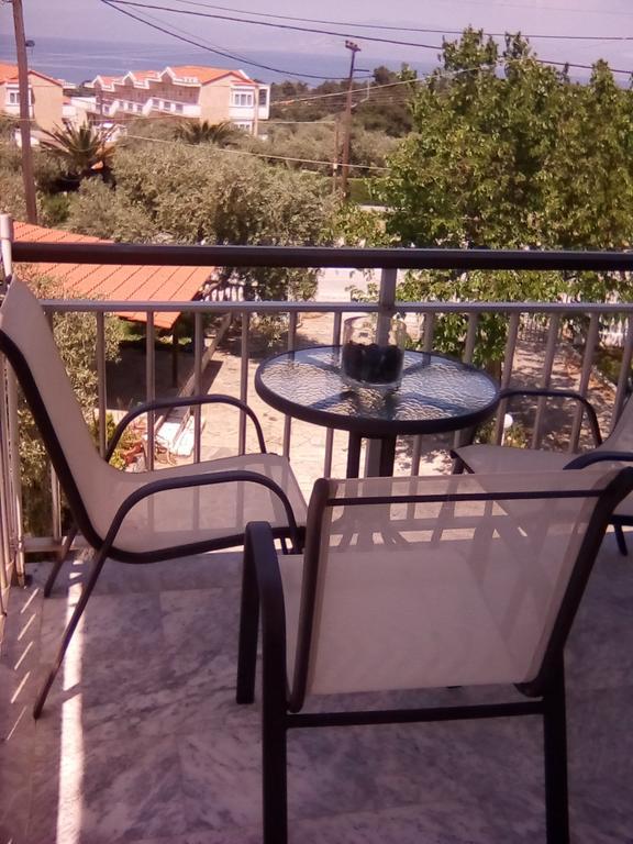 Doukas Hotel Скала-Рахониу Екстериор снимка