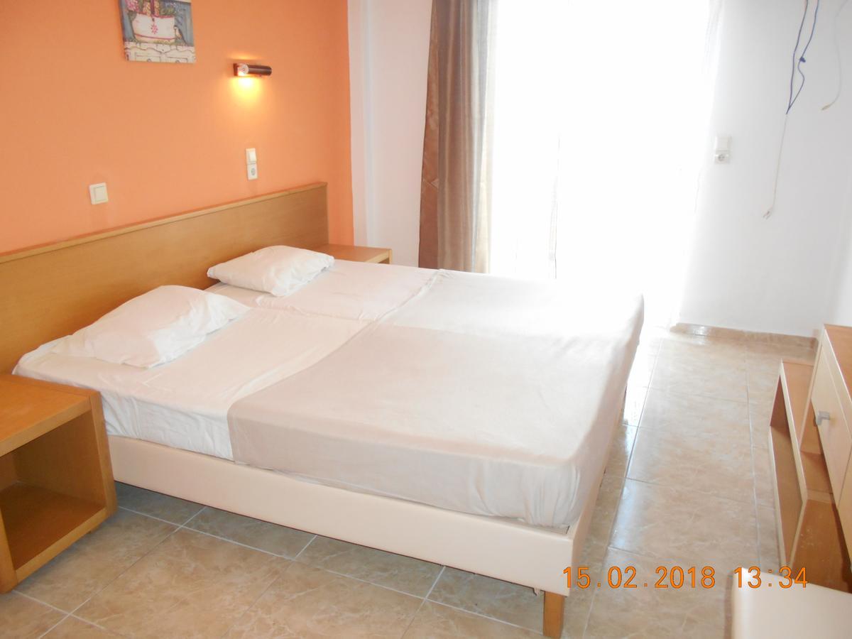 Doukas Hotel Скала-Рахониу Екстериор снимка